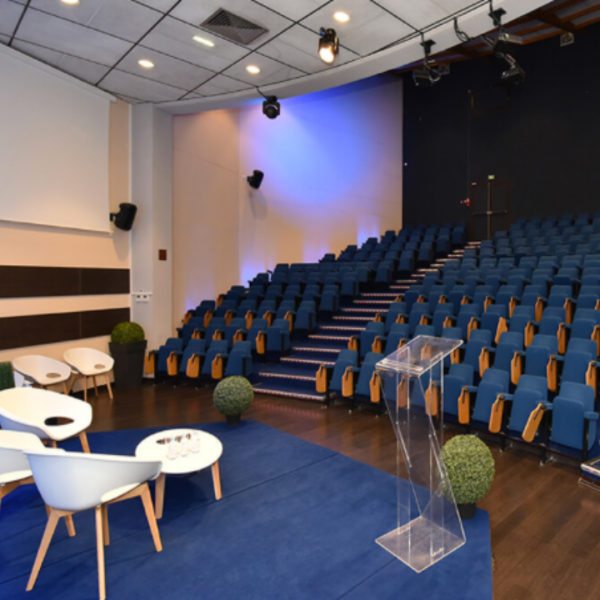 Installation-sonorisation-de-salle